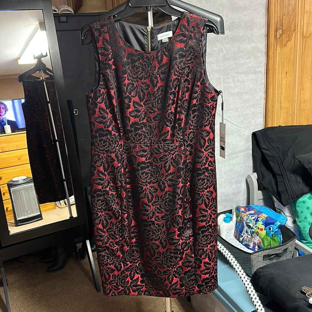 Women’s Calvin Klein dress. Red and black metallic shift dress. Size 12.